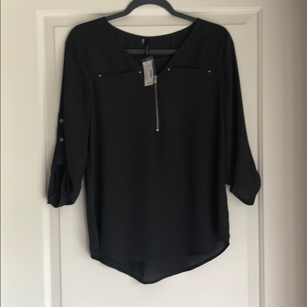 NWT Maurices dark grey blouse!